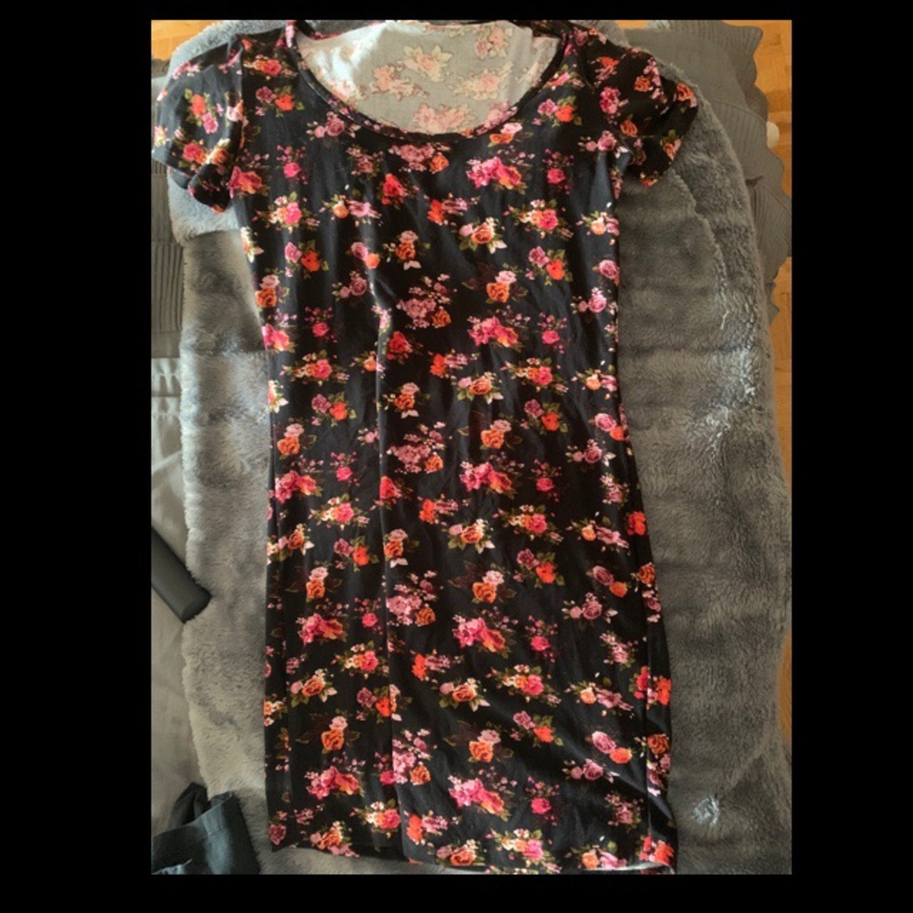 Floral Short Sleeve Bodycon Dress
